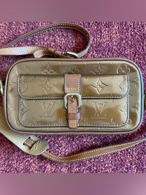 Vintage Louis Vuitton Brown Monogram Vernis Buckle Crossbody